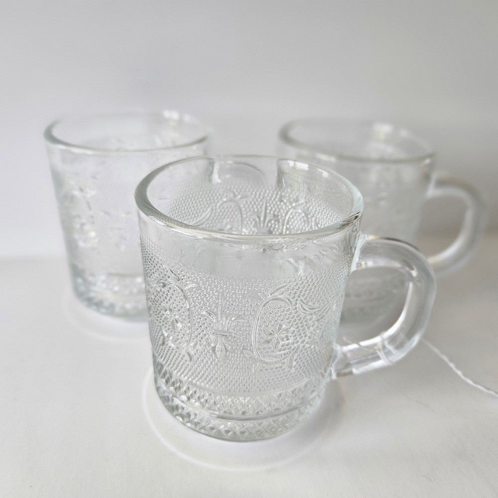 Vtg KIG Malaysia Fleur De Lis Glass Mugs - SET of 3 - Picture 1 of 8